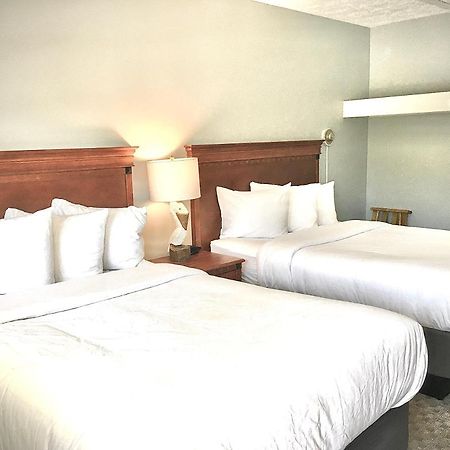 Empire Lakeshore Inn ภายนอก รูปภาพ