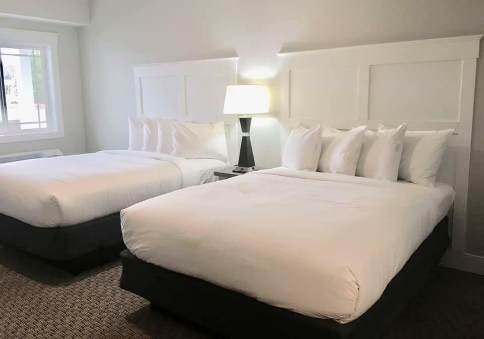 Empire Lakeshore Inn ภายนอก รูปภาพ